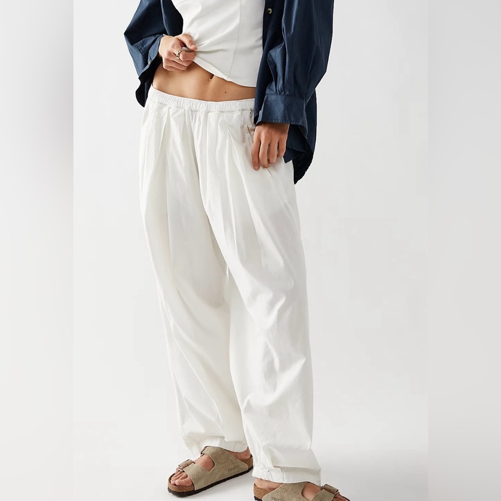 To the sky parachute pants